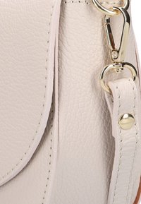 Notre-V Umhängetasche - ecru