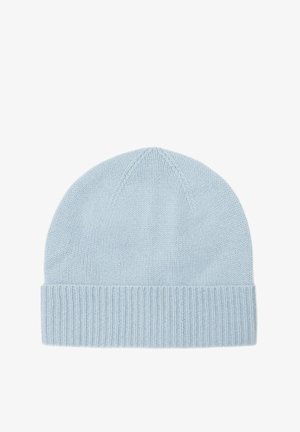 Cappello beanie lavorato a maglia di un azzurro chiaro con un bordo a coste e una texture liscia. Presenta una parte superiore arrotondata e dettagli di cucitura sottili.