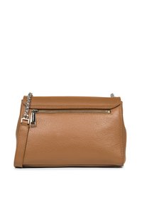 Borsa a tracolla in pelle marrone con una texture a ciottoli, dotata di una tasca con zip frontale e di una tracolla in metallo nero per una maggiore versatilità.