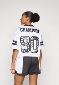 Champion SPORT HERITAGE V NECK - Marškinėliai su spaudiniu - white/black