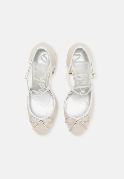 Sophia Webster PIROUETTE BALLET MID BLOCK - Klassieke pumps - ivory