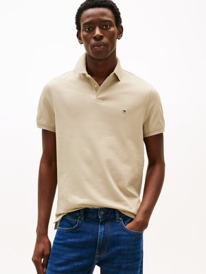Tommy Hilfiger REGULAR - Polo - sandalwood