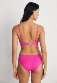 Seafolly SEAFOLLY COLLECTIVE HYBRID BRALETTE - Bikini felső - hot pink