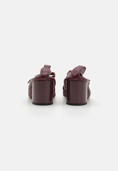 Maison Kitsuné Klassikalised kontsakingad - redstar
