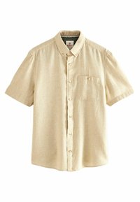 Camisa de botones de manga corta en color beige, hecha de tejido texturizado. Cuenta con un bolsillo en el pecho y un cuello con cierre de botón.