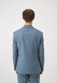 Isaac Dewhirst THE FASHION SUIT SET - Odijelo - gris