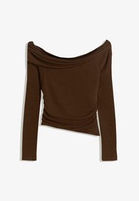 Kijelölve, dark brown