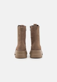 Paul Green Botine cu platformă - taupe