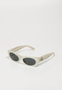 Επιλέχθηκε, white