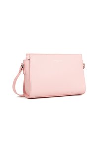 Borsa a tracolla in pelle rosa con una texture liscia, forma rettangolare e una tracolla rimovibile. Presenta un dettaglio del logo sulla parte anteriore.