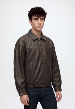 Hollister Co., SEP2 - Яке от изкуствена кожа - 400
