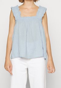 Pieces Blus - light blue