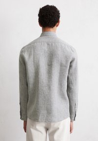 Thumbnail Image 3