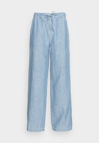 Lichtblauwe wijde broek met een elastische tailleband en trekkoord, voorzien van grote voorzakken.