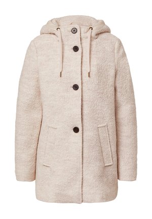 Manteau couleur crème en tissu doux et texturé, avec capuche ajustable et fermeture à boutons sur le devant. Dispose de deux poches latérales et de boutons marron.