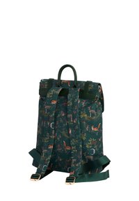 Ruksak napravljen od uzorčane tkanine s zelenom pozadinom na kojoj su ilustracije životinja i biljaka. Podesive trake s zlatnim detaljima.