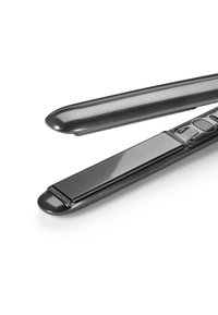 Plancha de pelo negra con un acabado suave y brillante, bordes redondeados y un botón de control en el lateral. Diseño compacto para un manejo fácil.