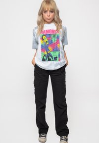Paradiso Clothing RAMONES ESCAPENY DYE WASH - Print T-shirt - white