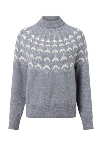 Grauer Strickpullover mit Stehkragen, der ein weißes Pfeilmuster über der Brust aufweist. Rippbündchen und -saum sorgen für einen strukturierten Abschluss.