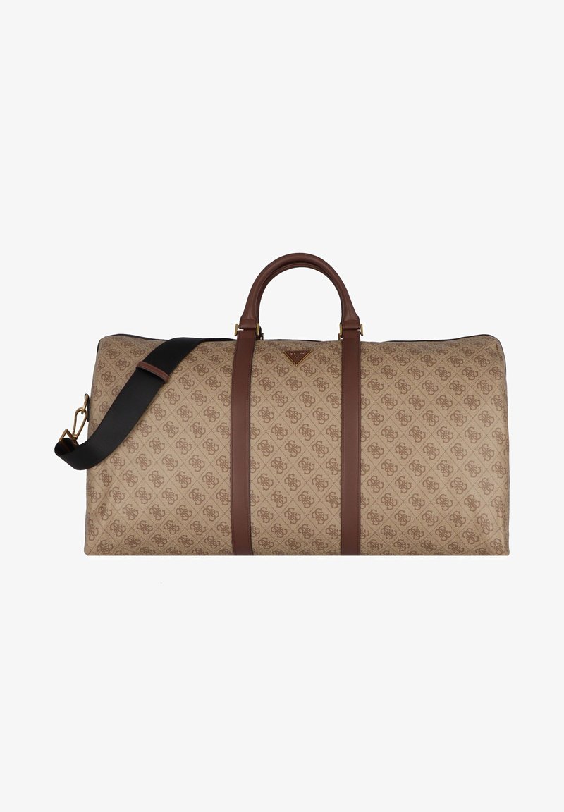Beige mønstret duffelbag med brune læderdetaljer, dobbelte topbærerhåndtag og en justerbar sort skulderrem. Guldfarvet hardwaredetalje.