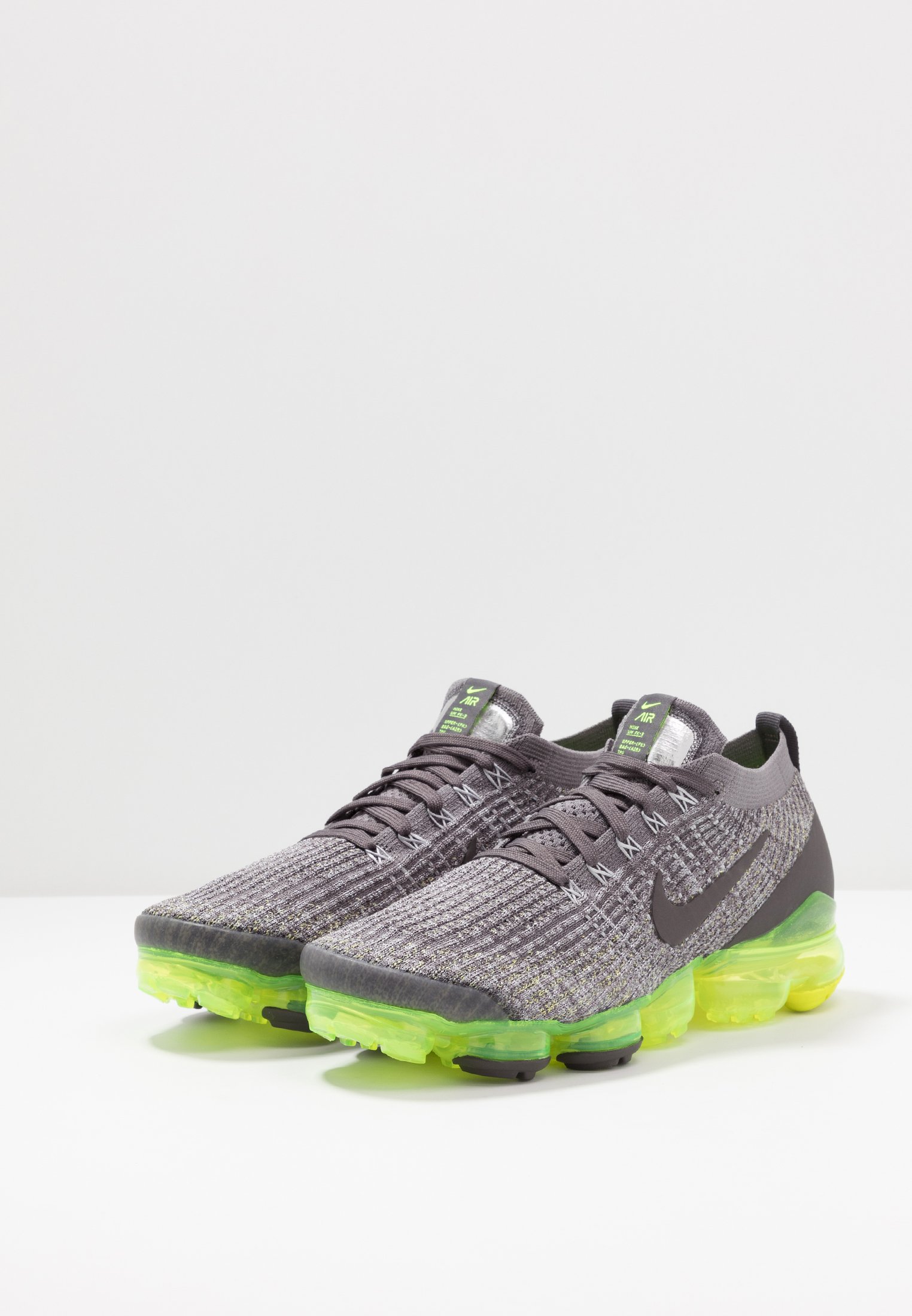 nike air vapormax flyknit 3 gunsmoke volt