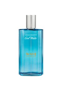 Lichtblauwe rechthoekige glazen fles met een zilveren dop en witte branding. "WAVE" in oranje, gemarkeerd als Eau de Toilette. Duidelijke, gladde textuur.