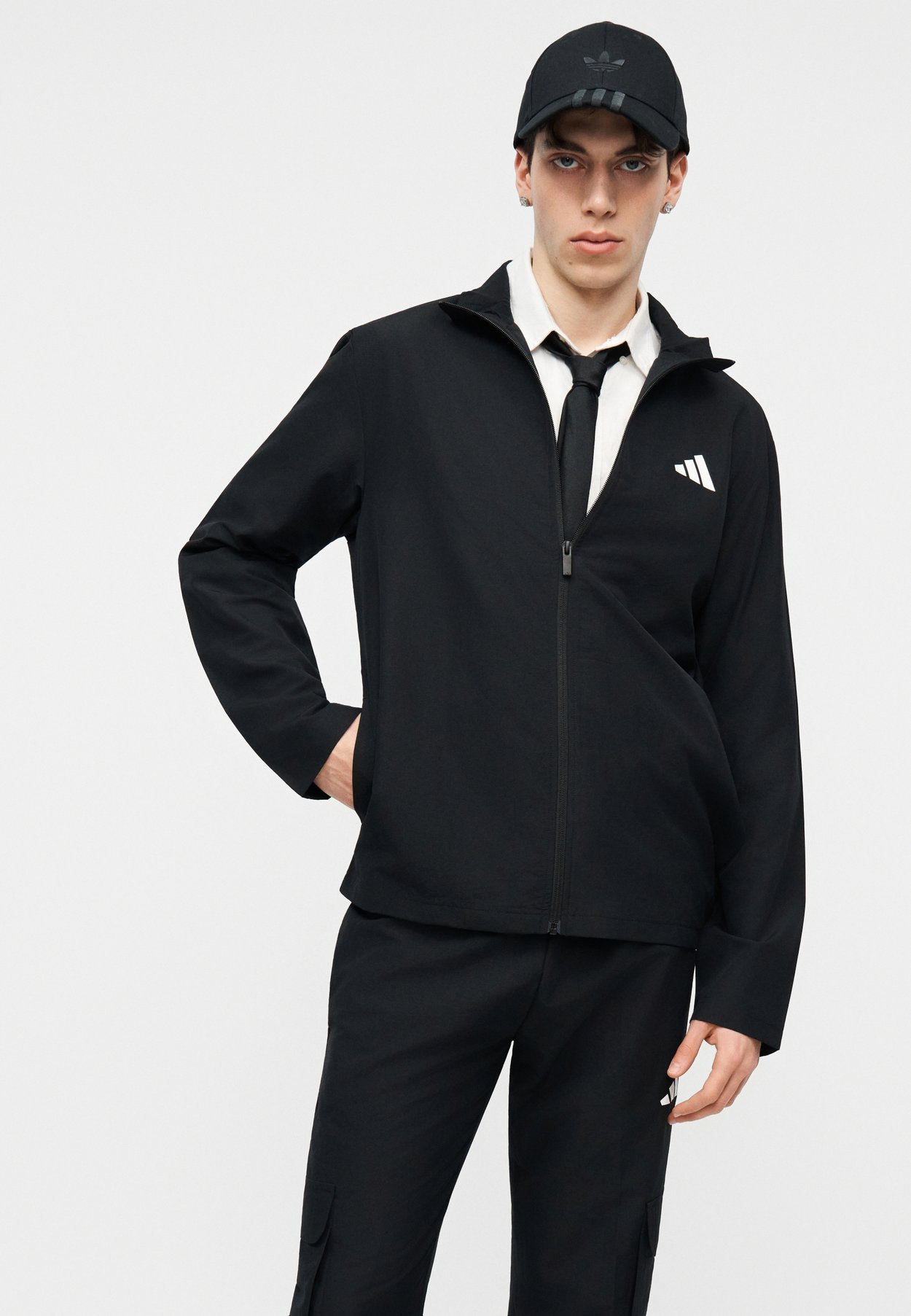 SPORTSWEAR WOVEN CARGO