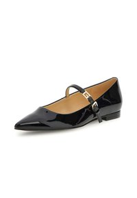 Ballerina in vernice nera con punta affusolata e cinturino regolabile con dettaglio di fibbia dorata. Finitura liscia con tacco basso.