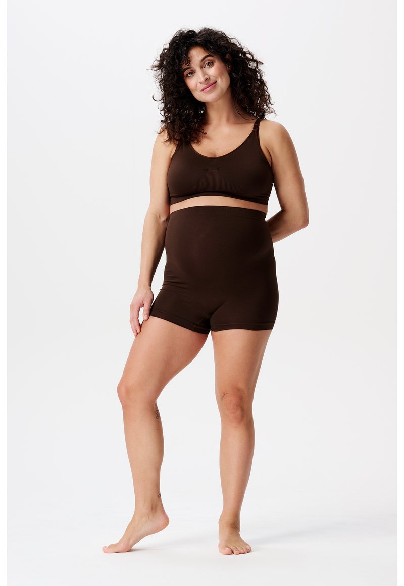 Brun amningsbh med matchande högmidjade shorts, mjukt tyg med en slät yta, figurnära design och breda elastiska band för komfort.