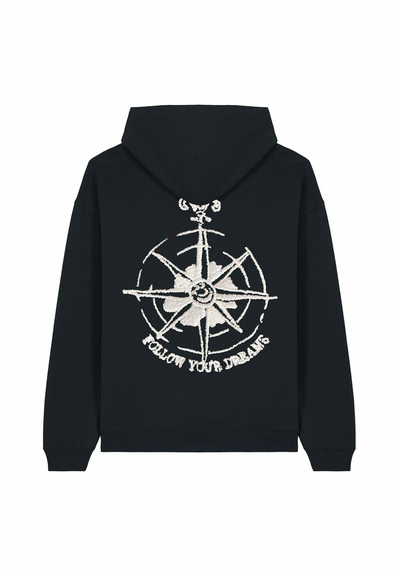 Felpa nera con cappuccio, caratterizzata da un design di una bussola ricamato in bianco e la scritta "SEGUI I TUOI SOGNI" sul retro. Materiale morbido, vestibilità comoda.