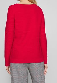 Esprit Neule - red