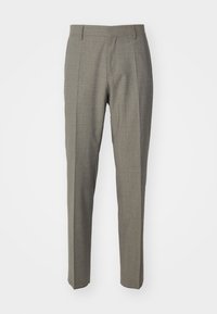 Pantaloni eleganti grigi, su misura, realizzati in un tessuto testurizzato, con frontale piatto, gambe dritte e senza tasche o decorazioni visibili.