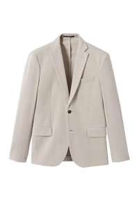 Beige einreihiger Herrenblazer mit Reverskragen, dunklem Knopfverschluss, zwei Klappentaschen und einer Brusttasche, auf weißem Hintergrund präsentiert.