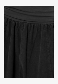 Unausgewählt, schwarz