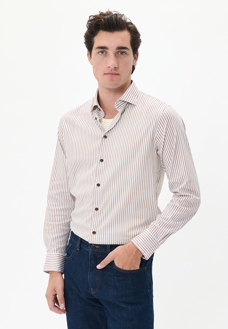 Matinique Overhemd donkerbruin Matinique Overhemd donkerbruin