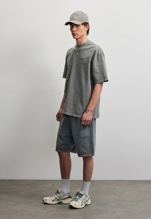 Pegador, LOGO OVERSIZED TEE - Lihtne T-särk - vintage grey/grey