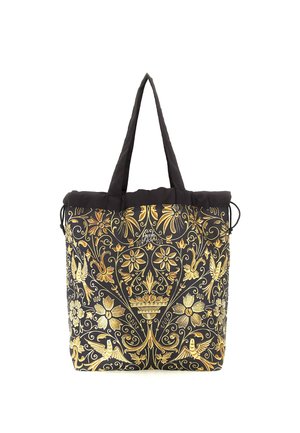 Borsa tote nera con manici lunghi caratterizzata da intricati motivi floreali e di uccelli dorati e da un motivo centrale a corona.