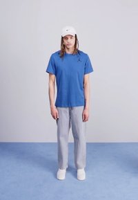 Jordan JUMPMAN CREW - T-shirt básica - french blue/black