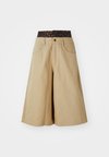 UTILITY JORT - Šortky - stone khaki