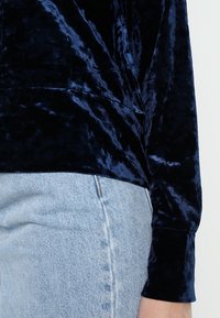 Noisy May Luvtröja - dark blue