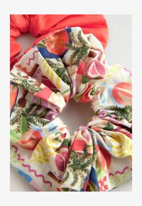 Sélectionné, fruit print