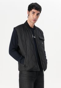 Guess Jeans Liemenė - jet black
