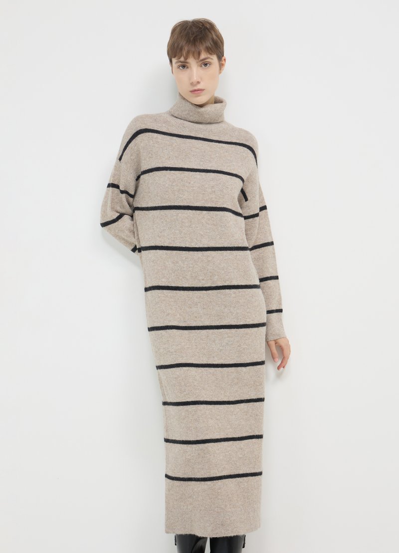 Calliope RIGHE  - Strickkleid - variante