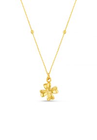 Collier en or avec une chaîne délicate, ornée d'un pendentif en forme de fleur. Le pendentif a une surface polie et des pétales arrondis.