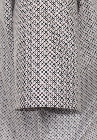 VENTI KURZARM PRINT MODERN FIT - Hemd - braun