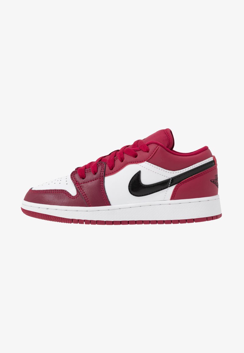 Jordan Air 1 Low Unisex Chaussures De Basket Noble Red Black White Rouge Zalando Fr Jordan Air 1 Low Unisex Chaussures De Basket Noble Red Black White Rouge Zalando Fr