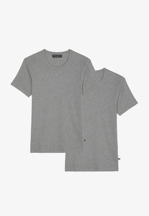 Due magliette grigio melange a manica corta con scollo rotondo esposte. Realizzate in un tessuto morbido, presentano una vestibilità regolare. Inclusa l'etichetta all'orlo.