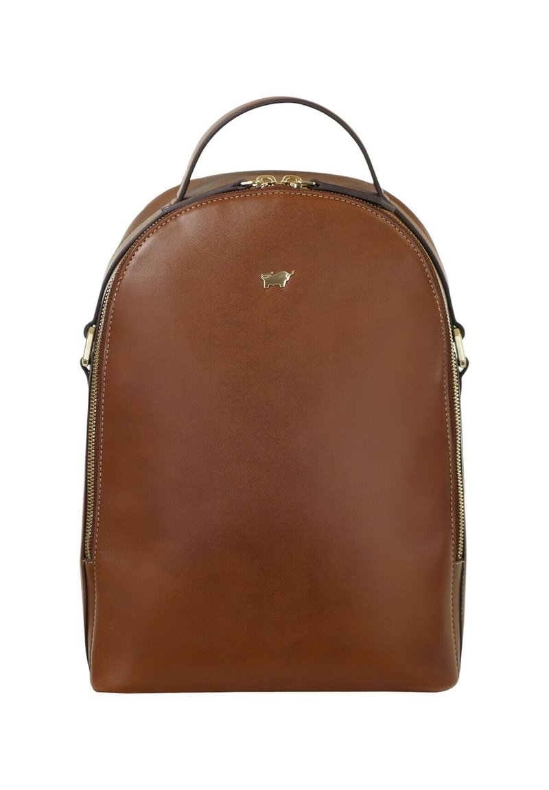 Zaino in pelle marrone con design arrotondato, dettagli in metallo dorato e manico superiore. Presenta cerniere lungo i lati per l'accesso.