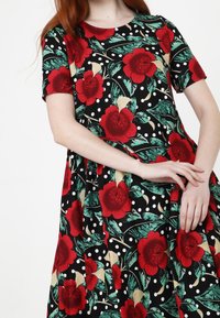 Madam-T Vapaa-ajan mekko - black