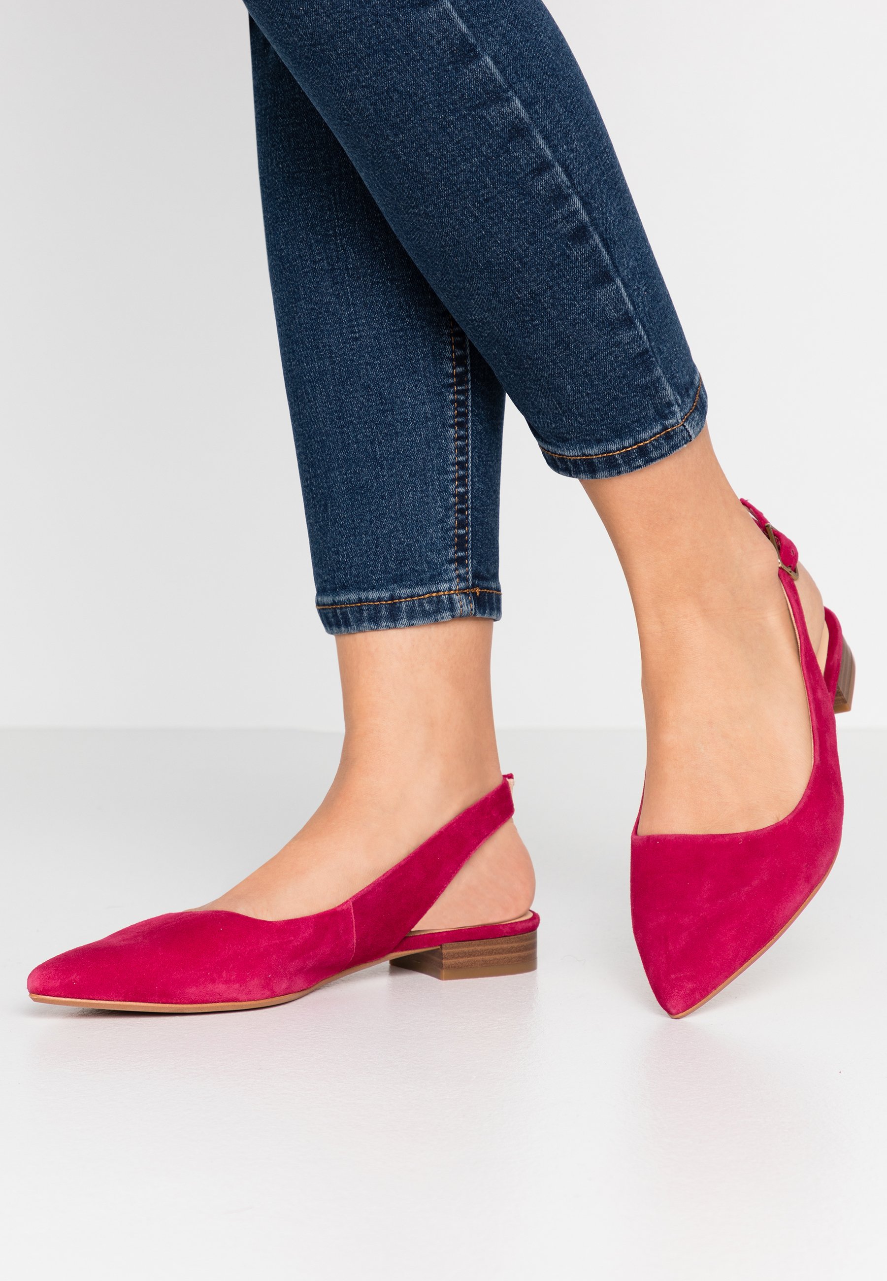 clarks fuchsia shoes